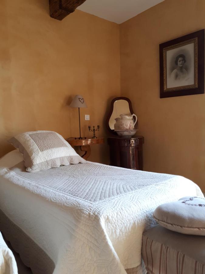 Bed and Breakfast Mas Saint-Joseph Fontvieille Zewnętrze zdjęcie